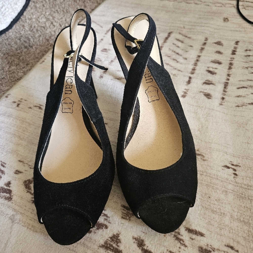 Cathy Jean Suede Heels